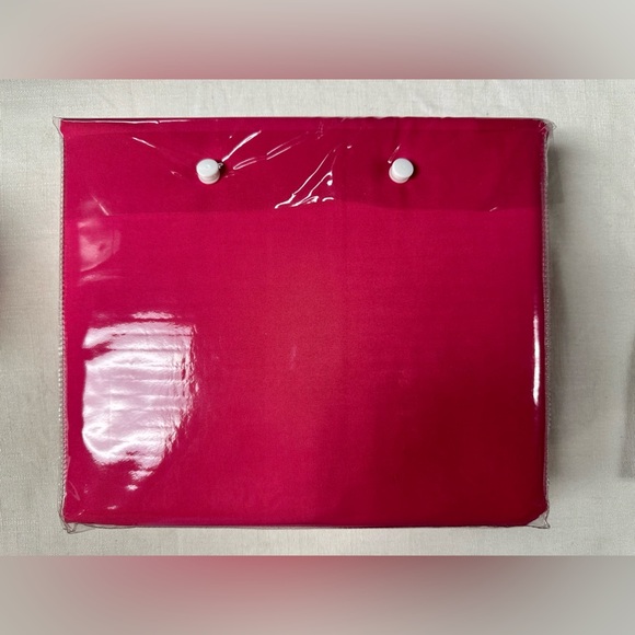 Hot pink Twin Size bed sheets - Picture 2 of 2